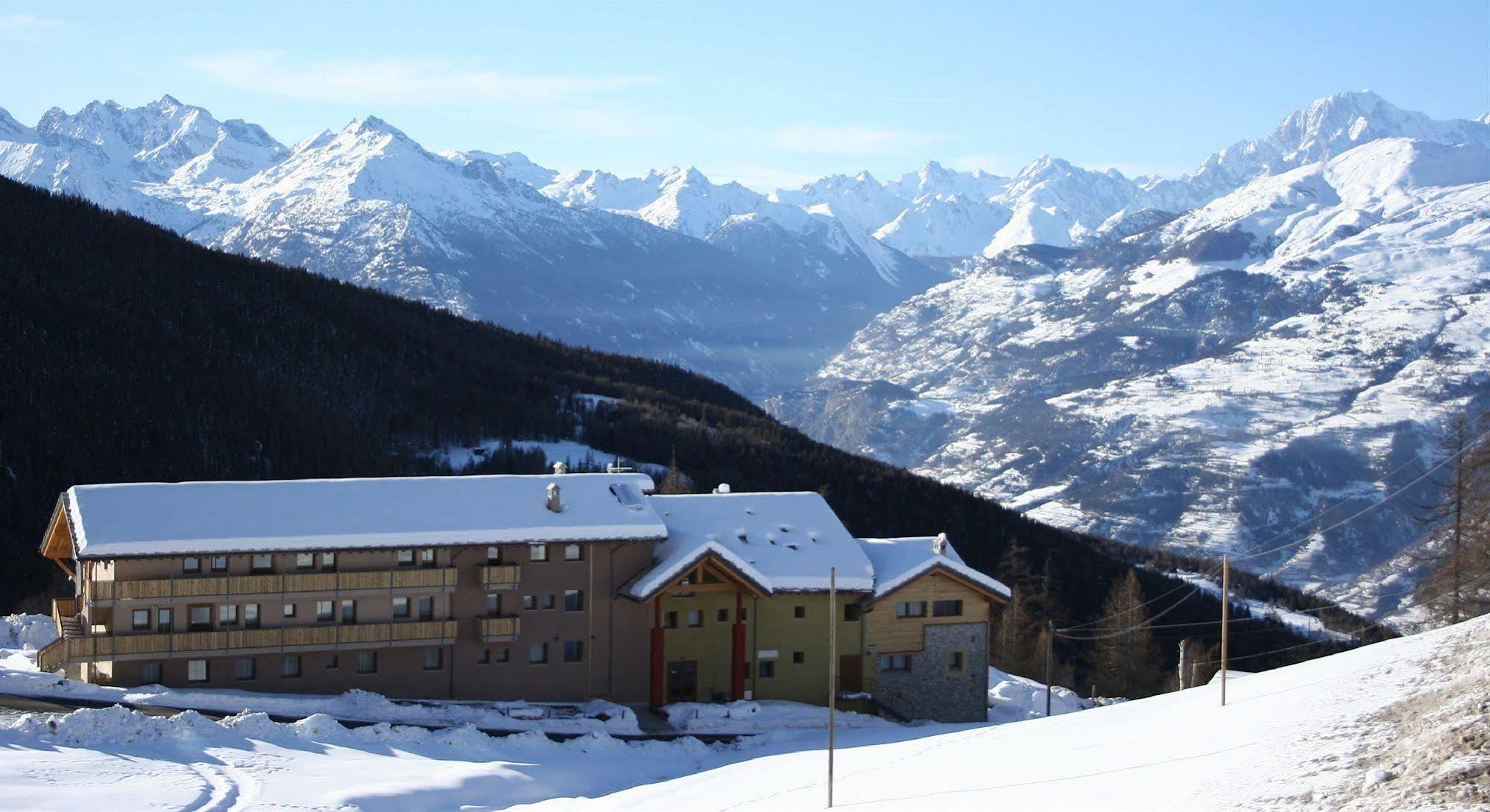 Hotel La Chance Pila  Kültér fotó